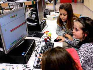 talleres, tecnologia, videojuegos, cursos, ninos, ninas, campamentos, camp tecnologico, mondragon, arrasate